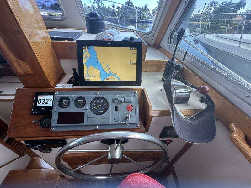 VICTORY 36ft Nauset Yacht For Sale