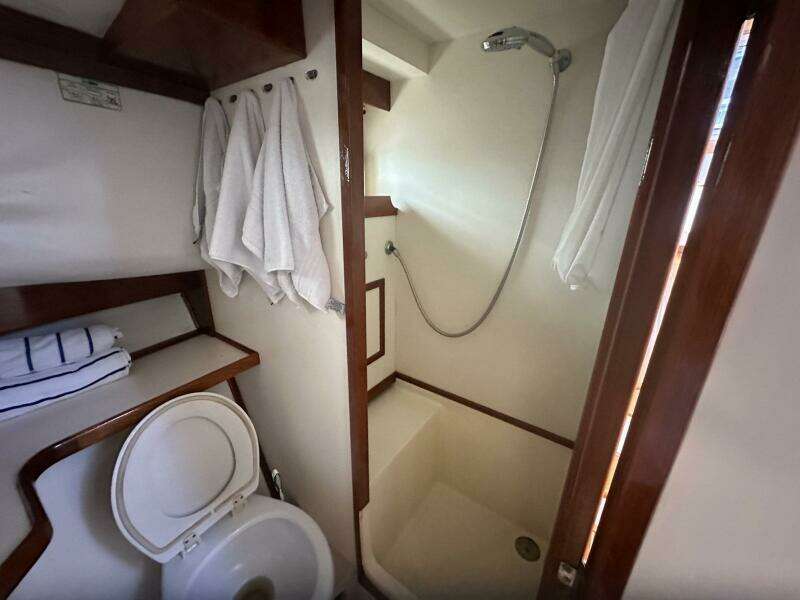 VICTORY 36ft Nauset Yacht For Sale