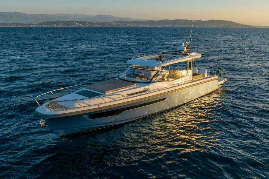 40ft Nimbus Yacht For Sale
