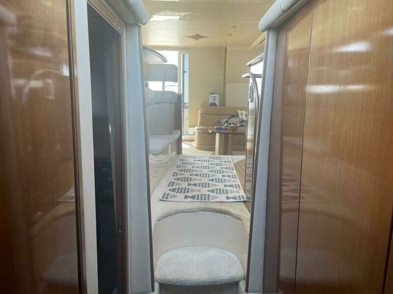 SPOONBILL 41ft Meridian Yacht For Sale