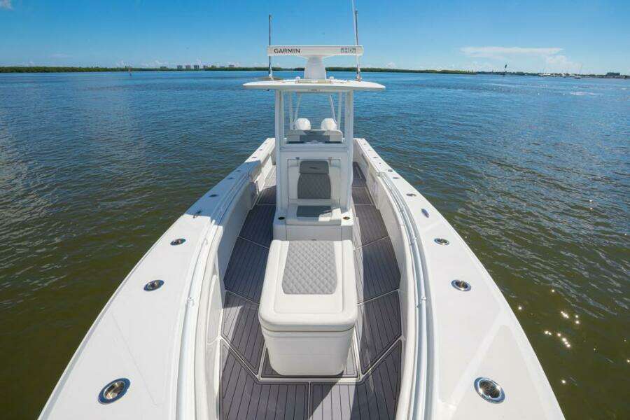33ft Front Runner Yacht For Sale