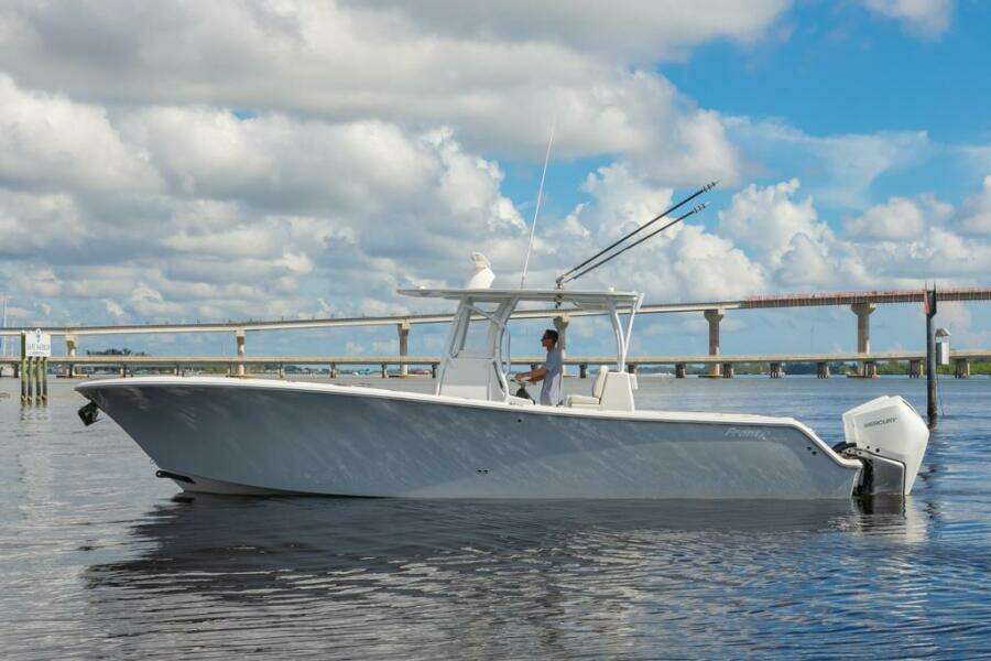 33ft Front Runner Yacht For Sale