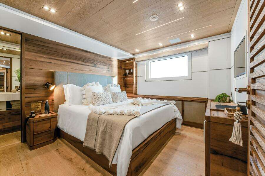 SABAI 111ft Cantiere Delle Marche Yacht For Sale