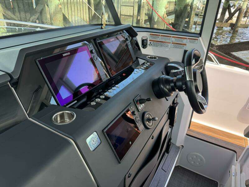 37ft Axopar Yacht For Sale