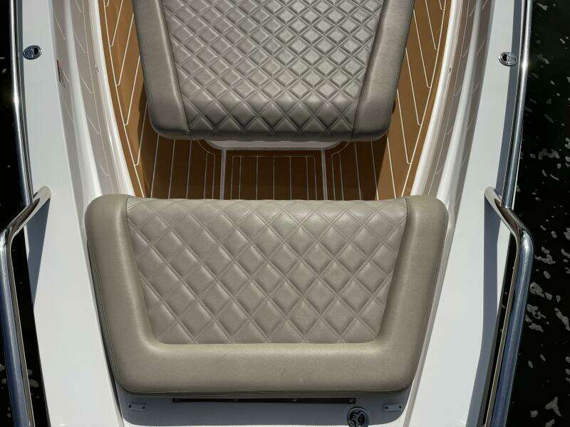 37ft Axopar Yacht For Sale