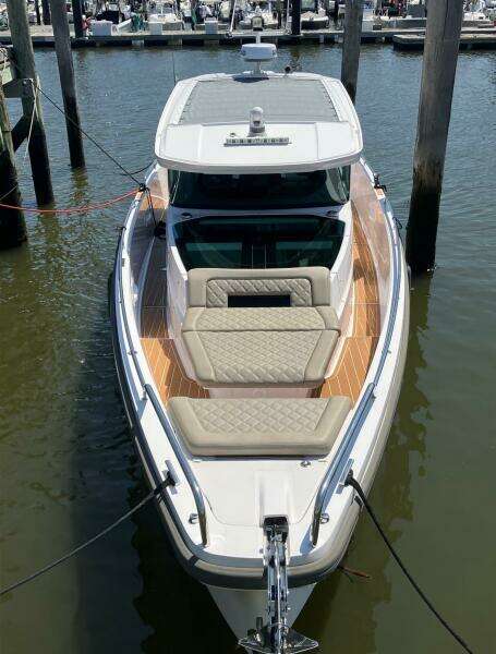 37ft Axopar Yacht For Sale