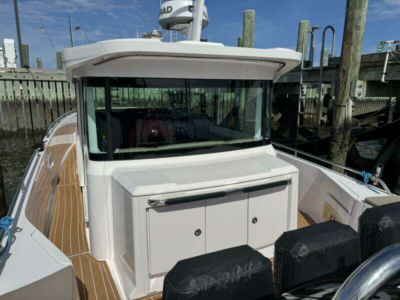37ft Axopar Yacht For Sale