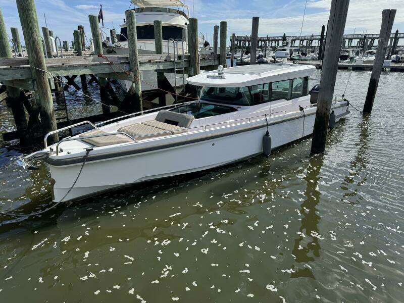37ft Axopar Yacht For Sale