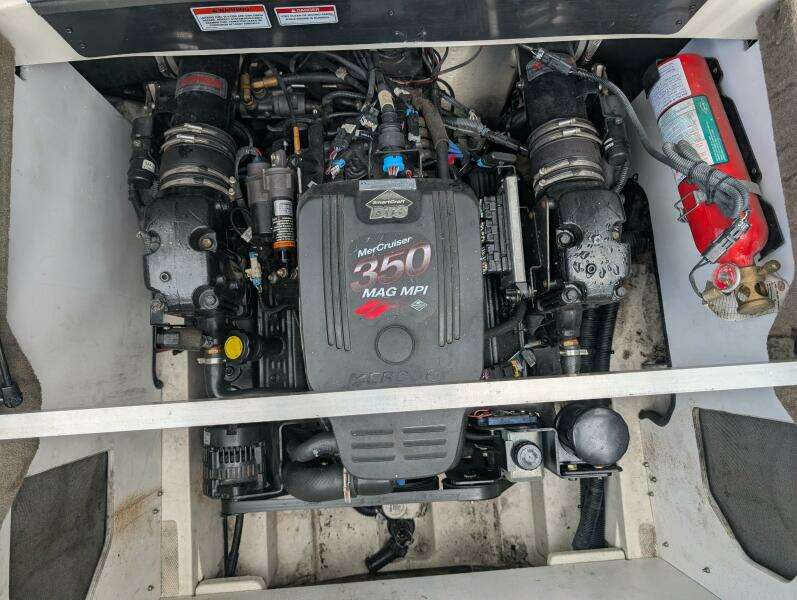 23ft Sea Ray Yacht For Sale