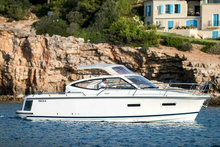 33ft Nimbus Yacht For Sale