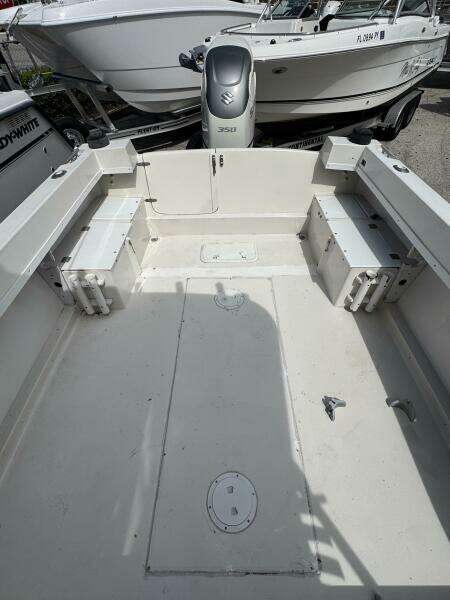 24ft Grady White Yacht For Sale