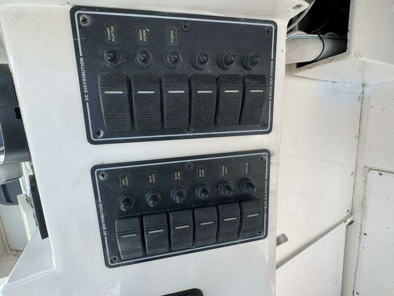 24ft Grady White Yacht For Sale
