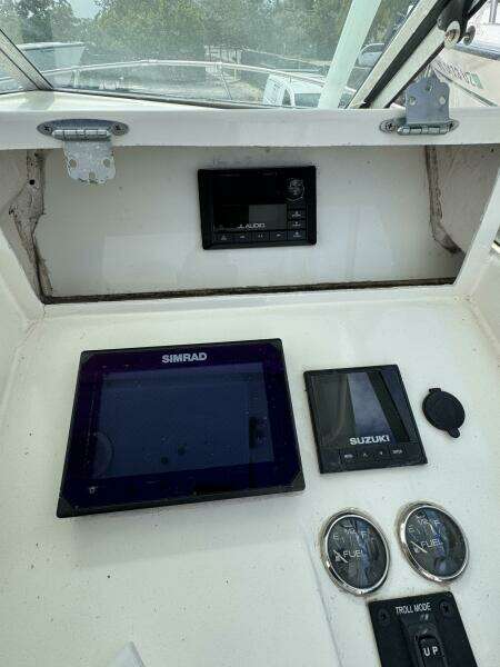 24ft Grady White Yacht For Sale