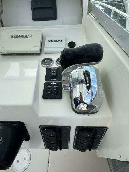 24ft Grady White Yacht For Sale