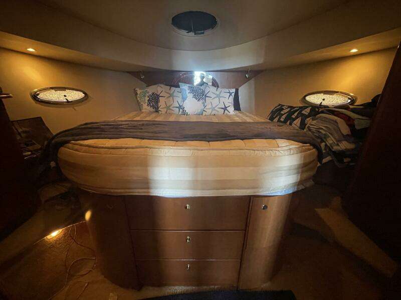 38ft Silverton Yacht For Sale