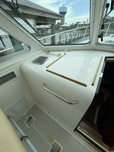 34ft Back Cove Yacht For Sale