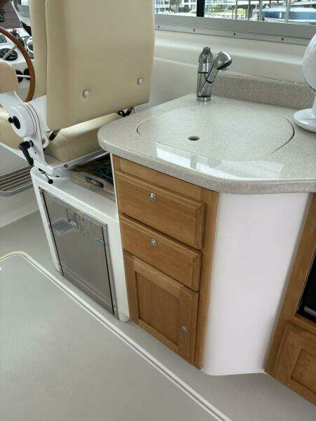 34ft Back Cove Yacht For Sale