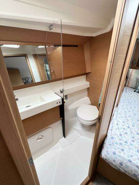 SILVER GIRL 41ft Jeanneau Yacht For Sale