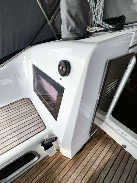 SILVER GIRL 41ft Jeanneau Yacht For Sale
