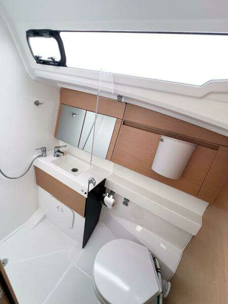 SILVER GIRL 41ft Jeanneau Yacht For Sale