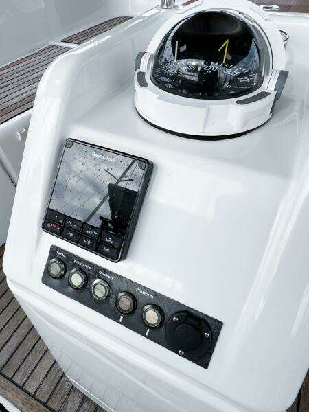 SILVER GIRL 41ft Jeanneau Yacht For Sale