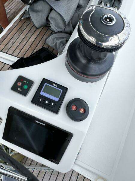 SILVER GIRL 41ft Jeanneau Yacht For Sale