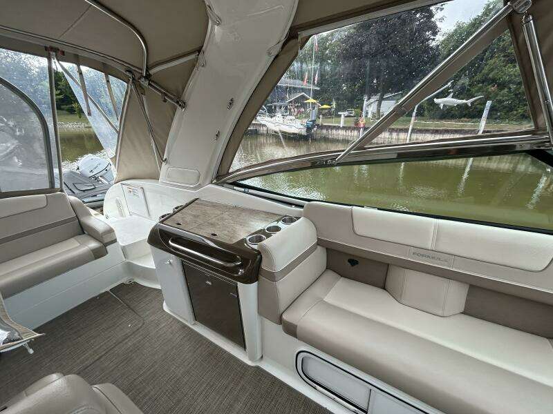 35ft Formula Yacht For Sale