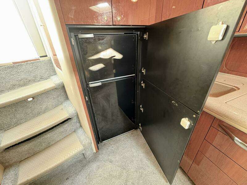 EMPTY POCKETS 46ft Sea Ray Yacht For Sale