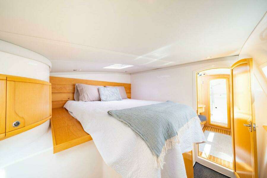 Making Waves 38ft Seawind Yacht For Sale