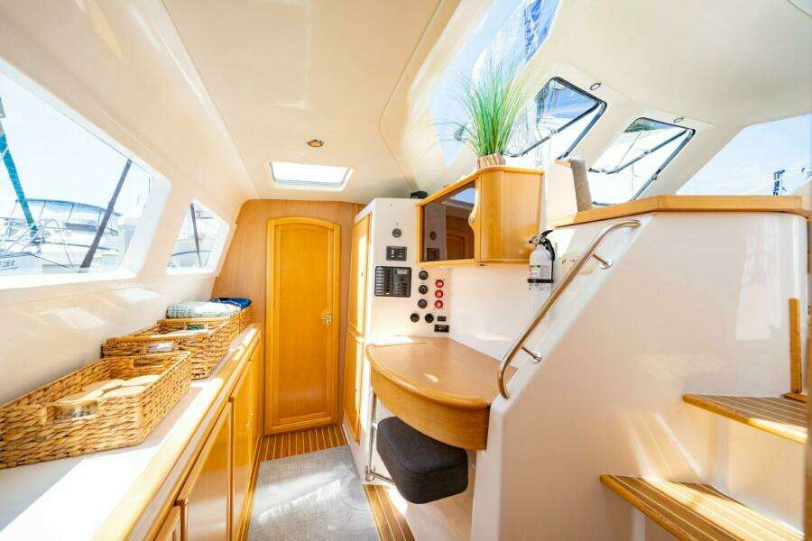 Making Waves 38ft Seawind Yacht For Sale