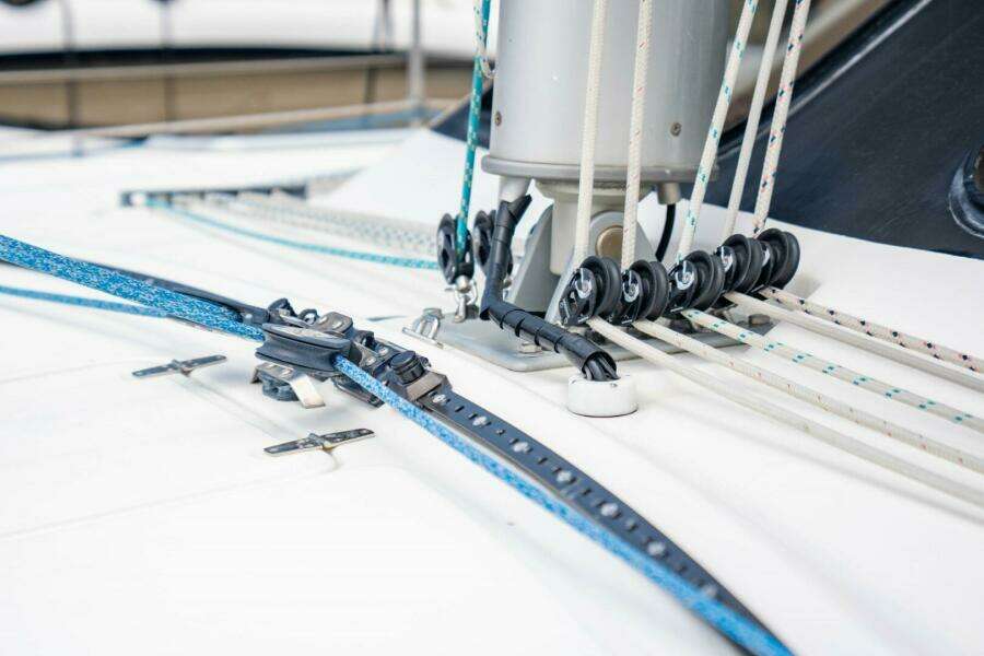 Making Waves 38ft Seawind Yacht For Sale