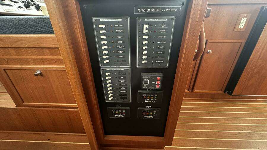32ft Coastal Craft Yacht For Sale