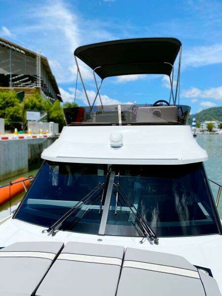 Pong Sang 35ft Jeanneau Yacht For Sale