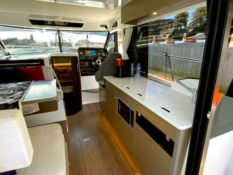 Pong Sang 35ft Jeanneau Yacht For Sale