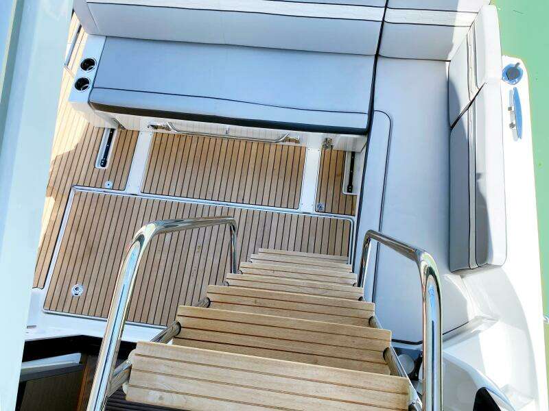 Pong Sang 35ft Jeanneau Yacht For Sale