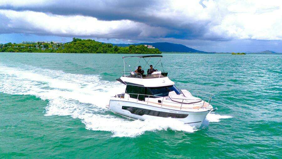 Pong Sang 35ft Jeanneau Yacht For Sale