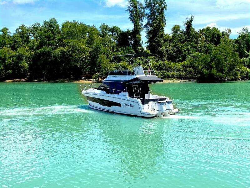 Pong Sang 35ft Jeanneau Yacht For Sale