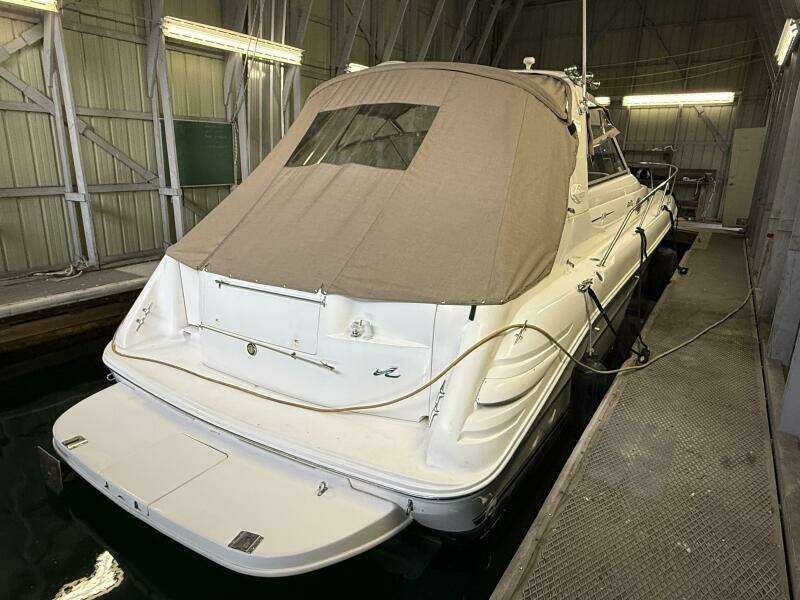 33ft Sea Ray Yacht For Sale