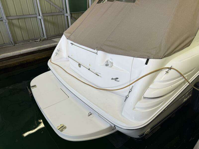 33ft Sea Ray Yacht For Sale