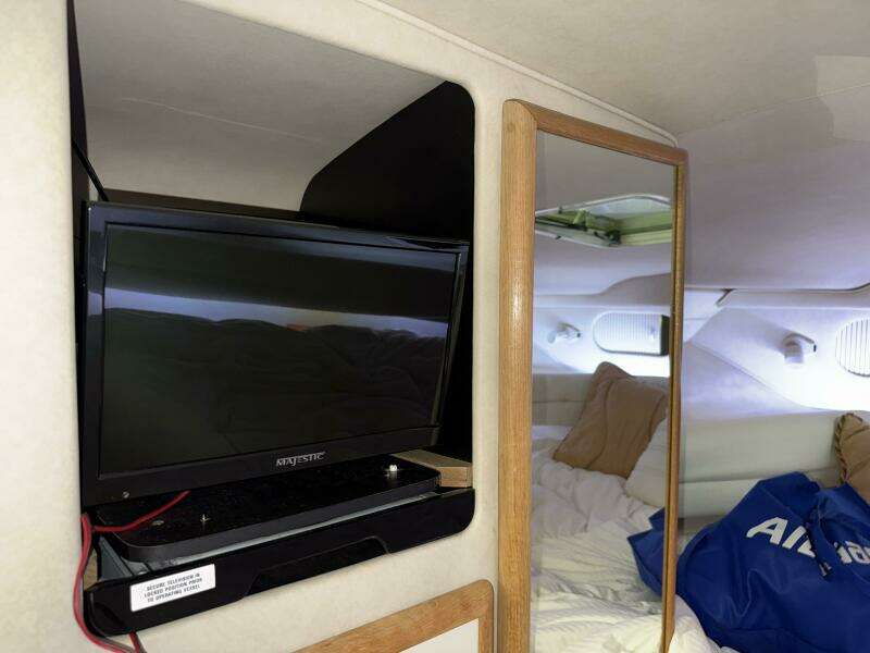 33ft Sea Ray Yacht For Sale