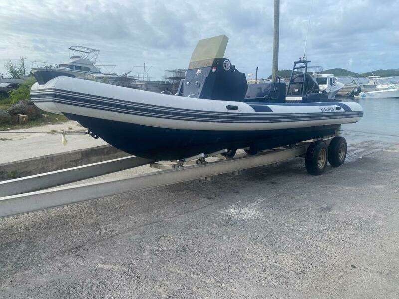 Blackfisk 8M tender