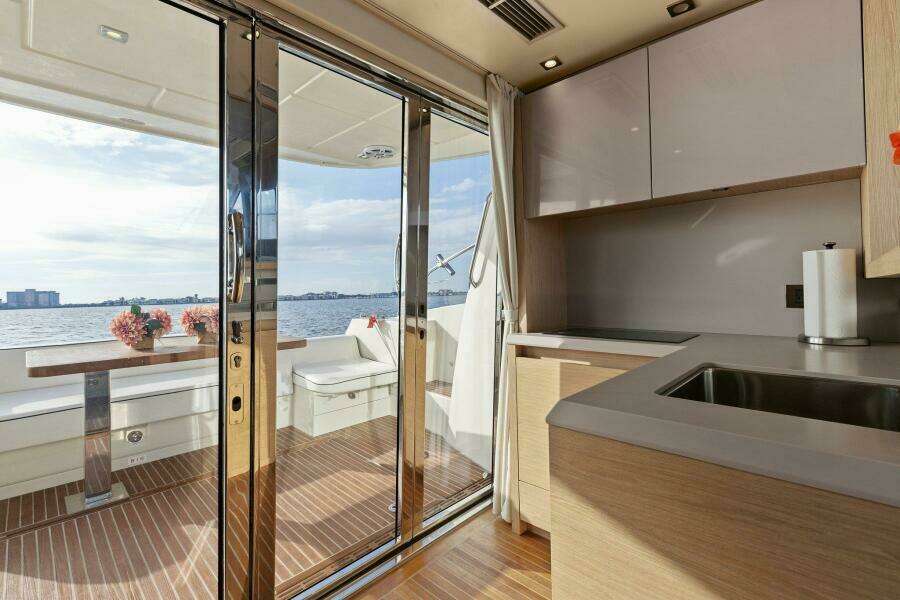 2015 50 Monte Carlo MC5 - Nauti Obsession