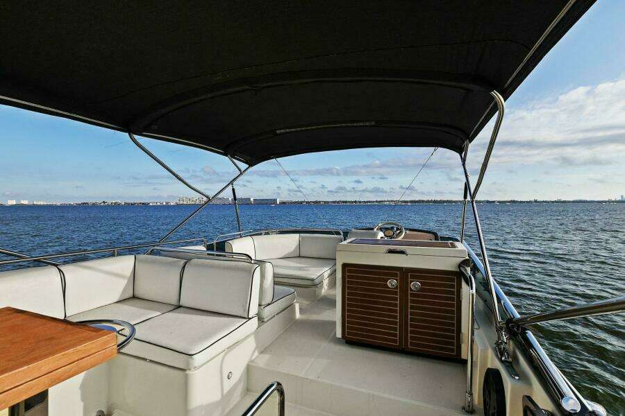 2015 50 Monte Carlo MC5 - Nauti Obsession