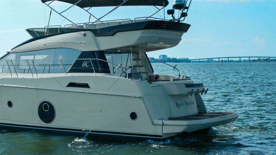 2015 50 Monte Carlo MC5 - Nauti Obsession