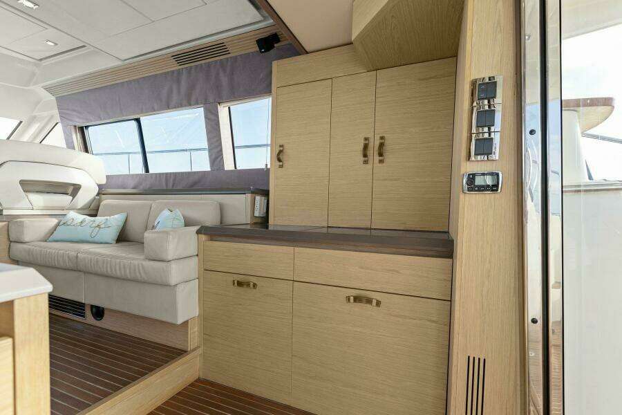 2015 50 Monte Carlo MC5 - Nauti Obsession