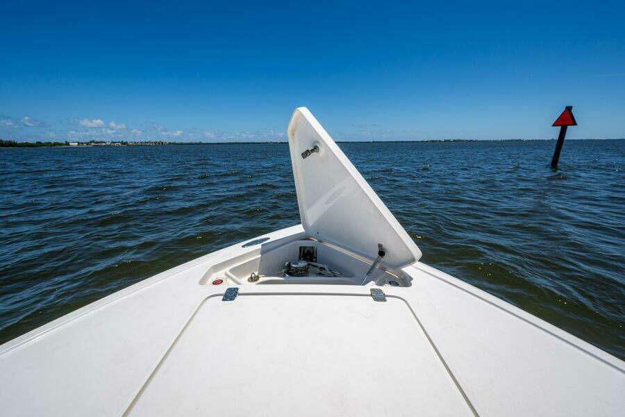 32ft Intrepid Yacht For Sale
