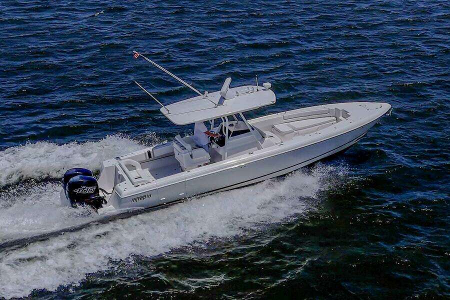 32ft Intrepid Yacht For Sale