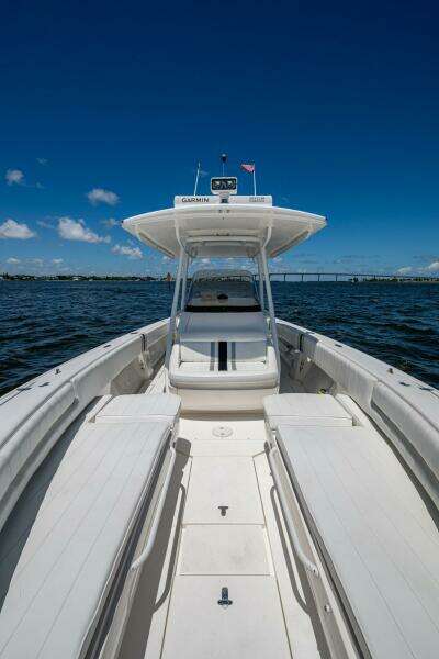 32ft Intrepid Yacht For Sale