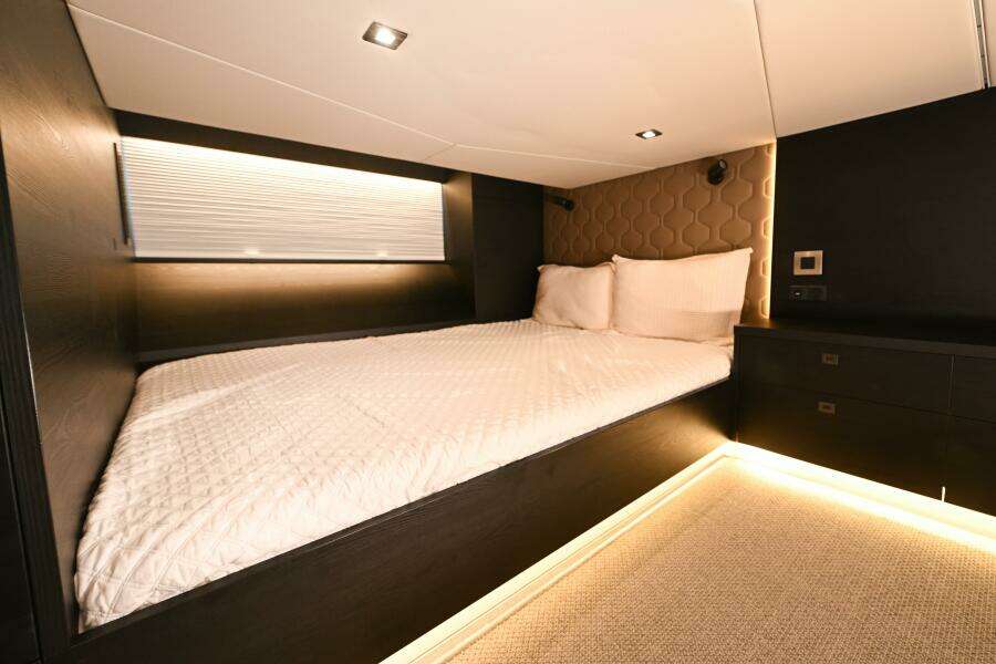 TAKE IT EASY V 58ft Vanquish Yachts Yacht For Sale