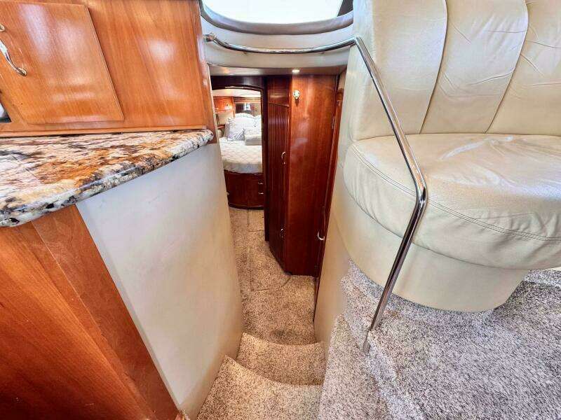 46ft Carver Yacht For Sale